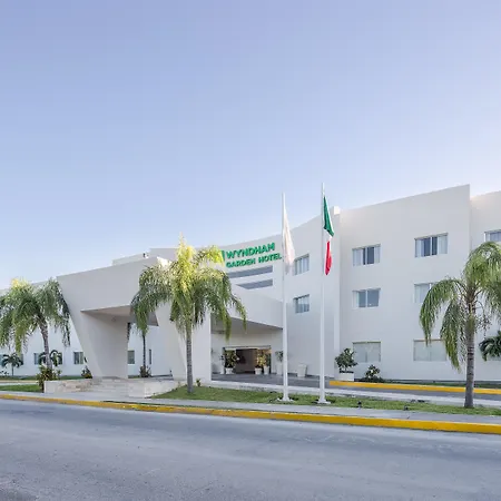 Wyndham Garden Playa Del Carmen-3